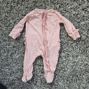 Sweet Bamboo Newborn One-Piece Pink Ruffle Zip Footed Pajamas 95% Bamboo